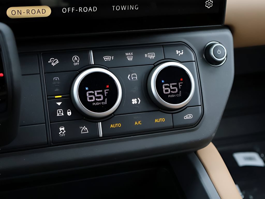 New 2026 Land Rover Defender 110 X-Dynamic SE AWD/4WD image 25