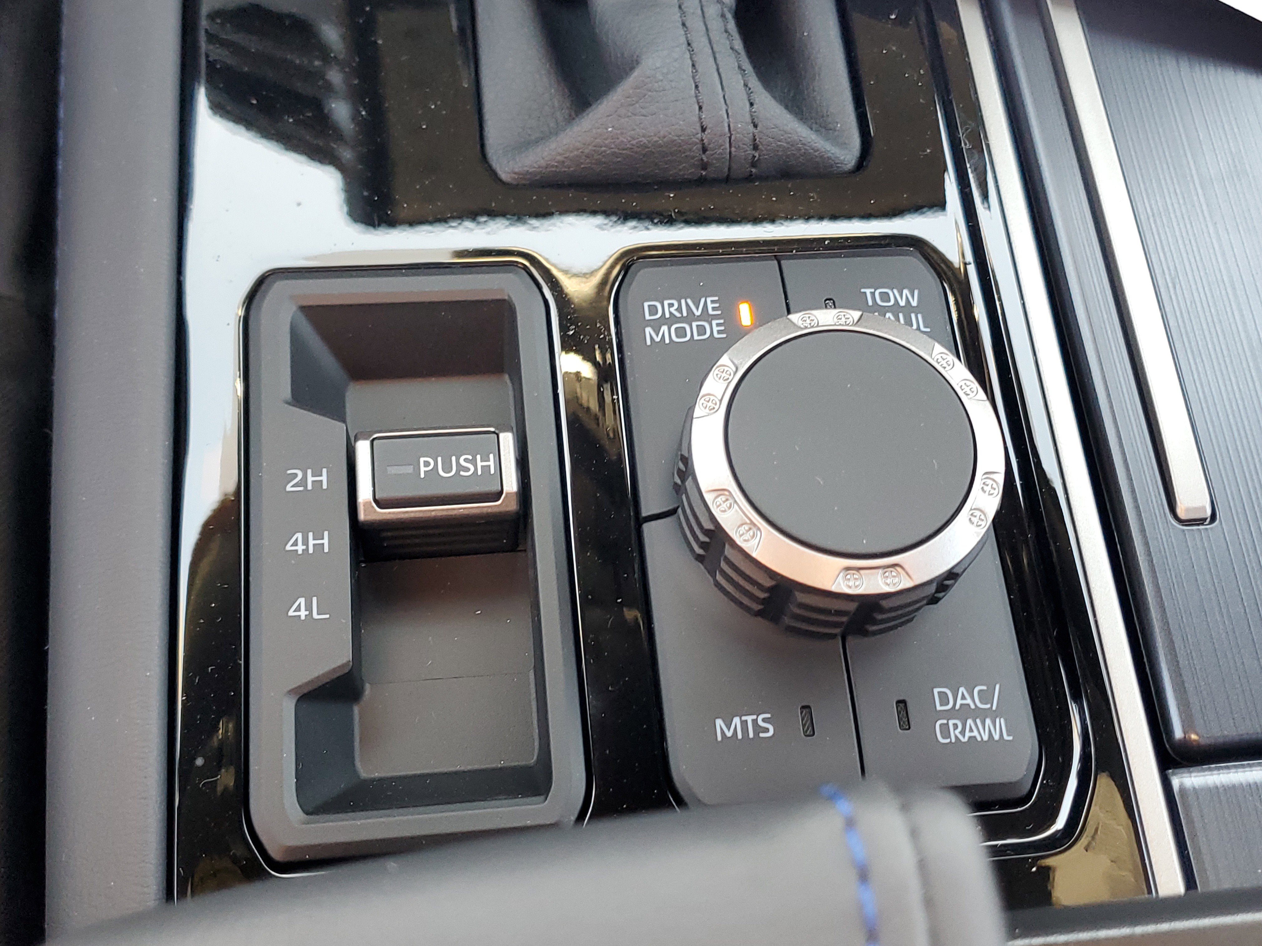 New 2026 Toyota Tundra Platinum w/ TRD Off-Road Package image 36