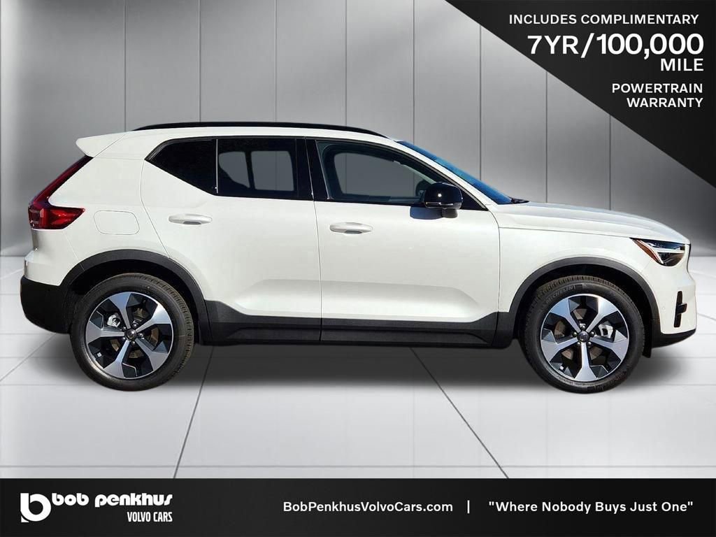 New 2026 Volvo XC40 B5 Plus w/ Protection Package Premier image 27