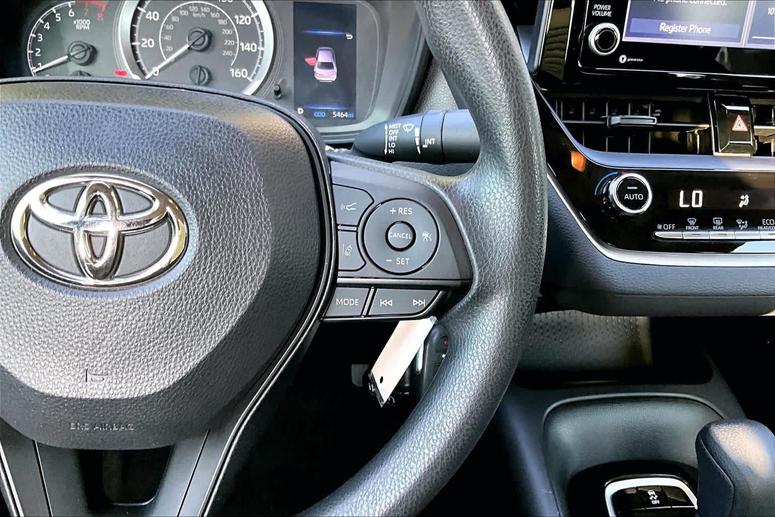 Certified 2022 Toyota Corolla LE FWD image 25