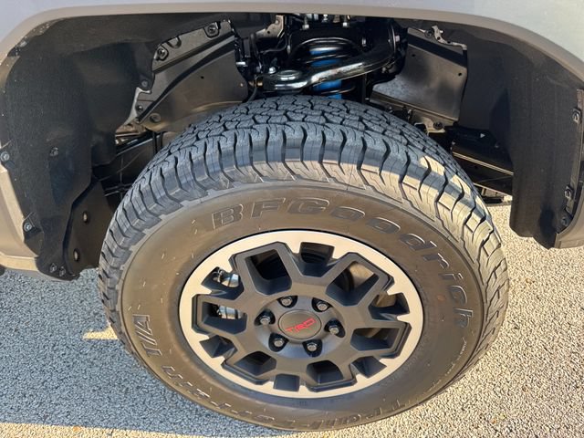 New 2026 Toyota Tacoma TRD Off-Road AWD/4WD image 12