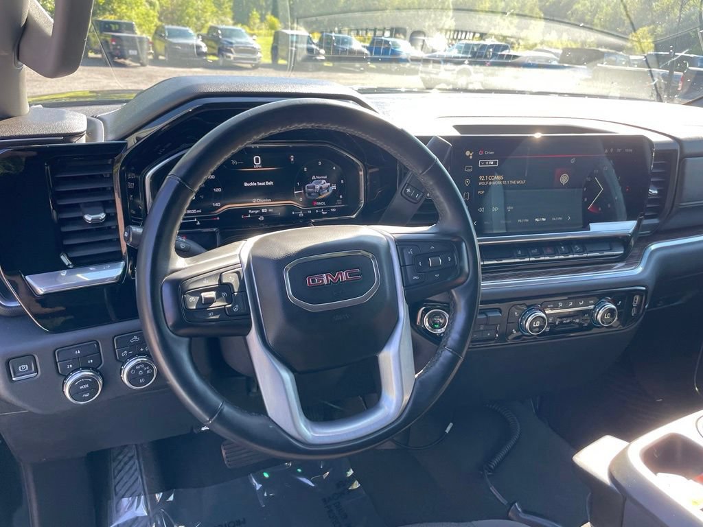 Used 2024 GMC Sierra 2500 SLE w/ SLE Value Package; AWD/4WD image 11