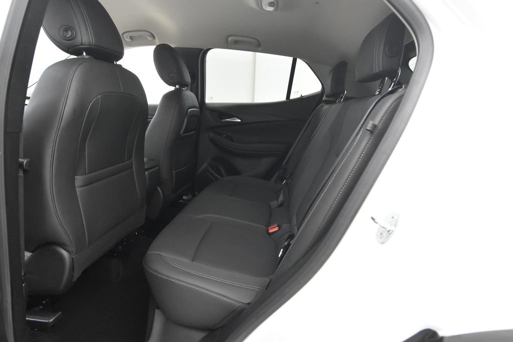 Used 2023 Buick Encore GX Preferred w/ Cold Weather Comfort Package AWD/4WD image 24