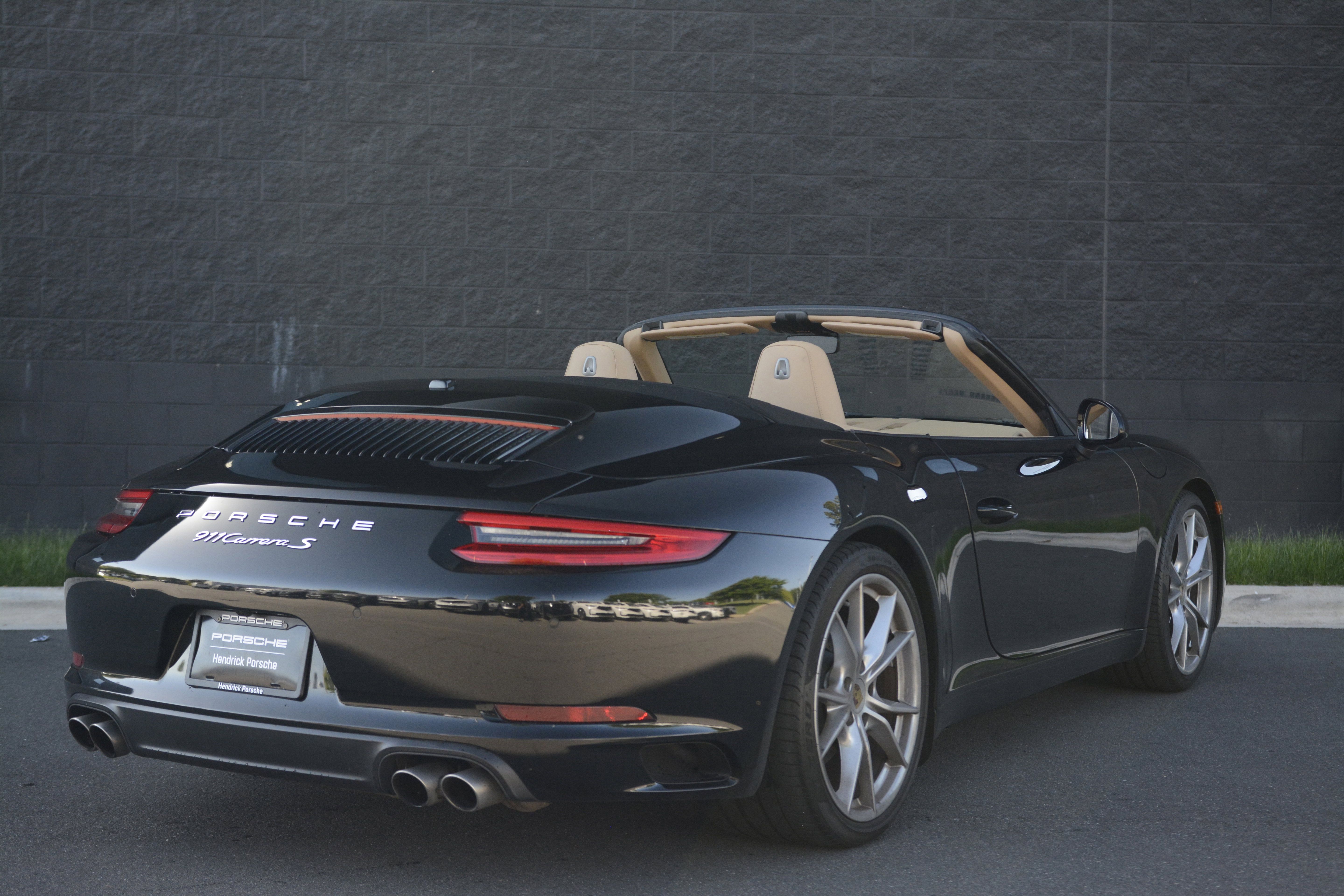 Certified 2017 Porsche 911 Carrera S RWD image 7