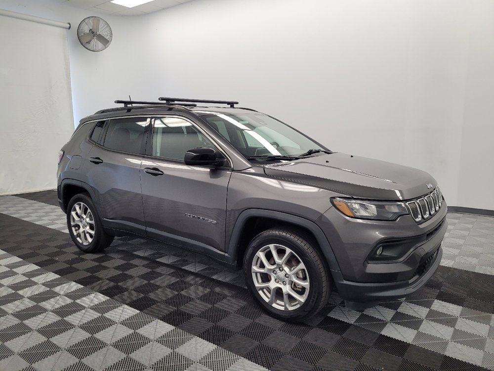 Used 2022 Jeep Compass Latitude AWD/4WD image 11