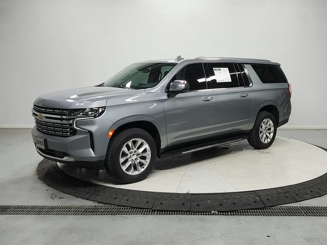 Used 2023 Chevrolet Suburban Premier AWD/4WD image 4