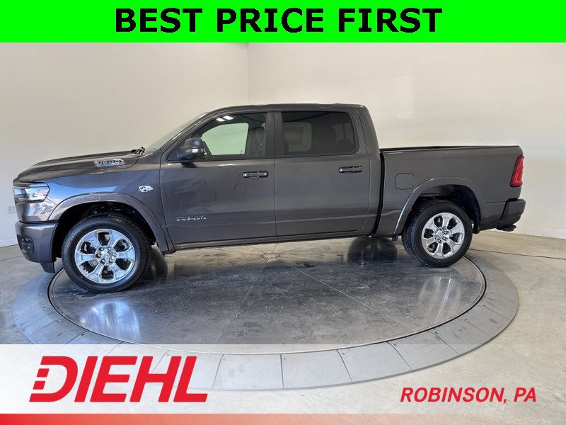 New 2026 RAM 1500 4x4 Crew Cab image 4