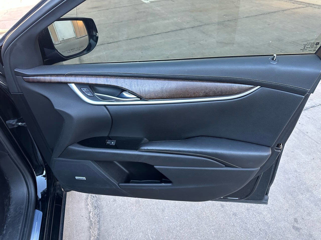 Used 2018 Cadillac XTS Luxury image 13