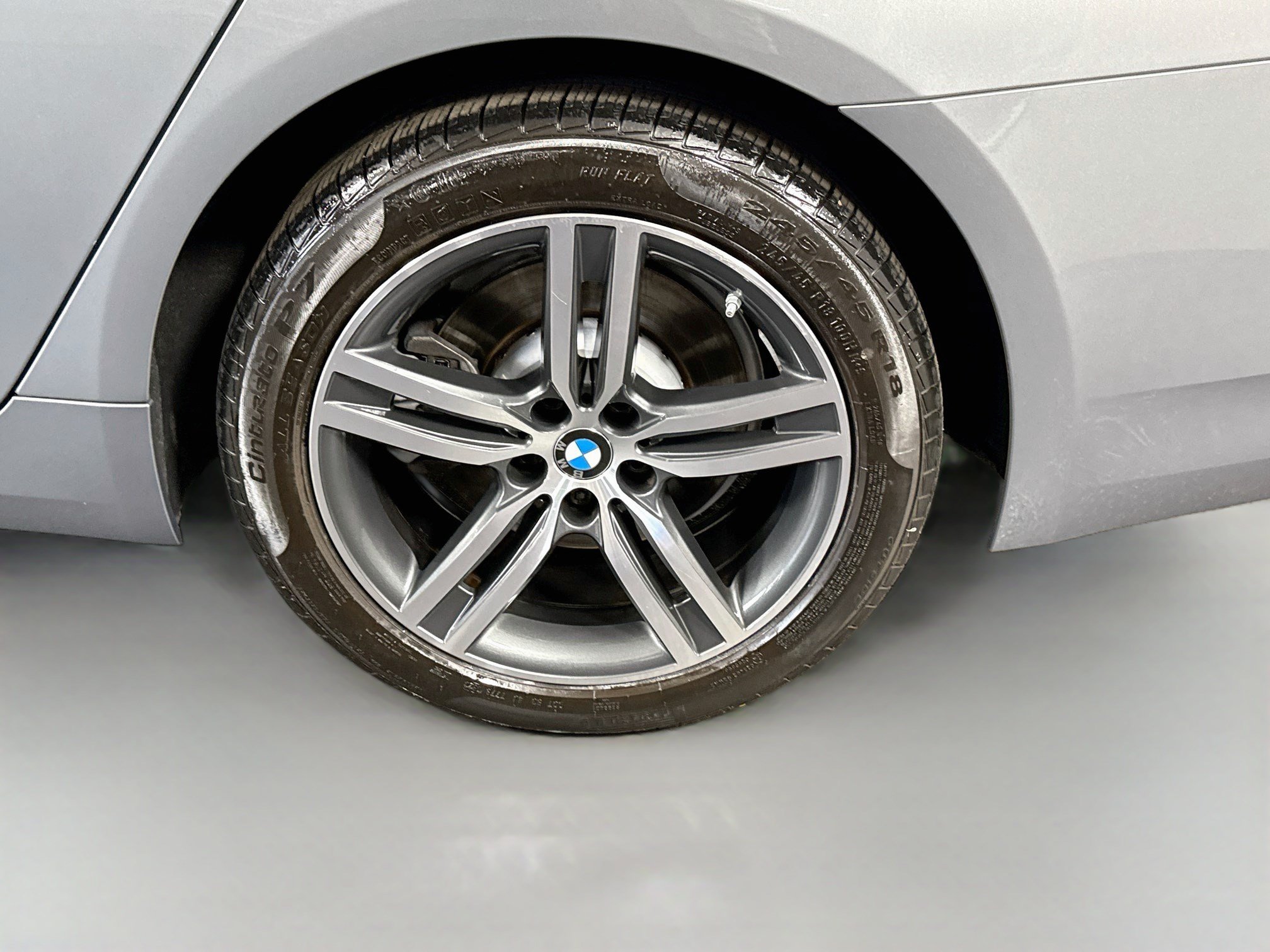 Used 2023 BMW 530i w/ Convenience Package RWD image 37