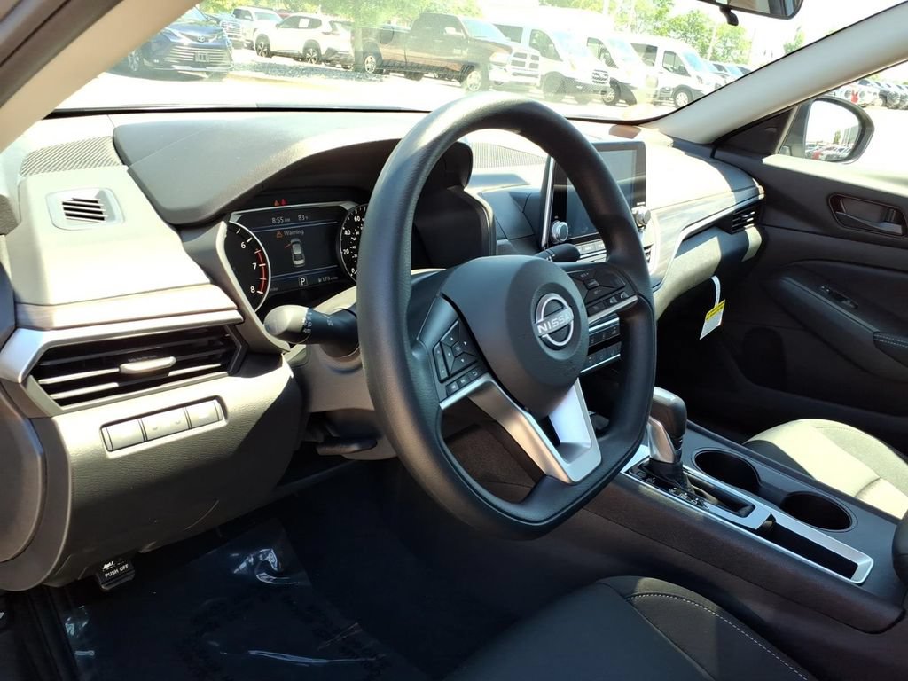 New 2026 Nissan Altima 2.5 SV FWD image 14