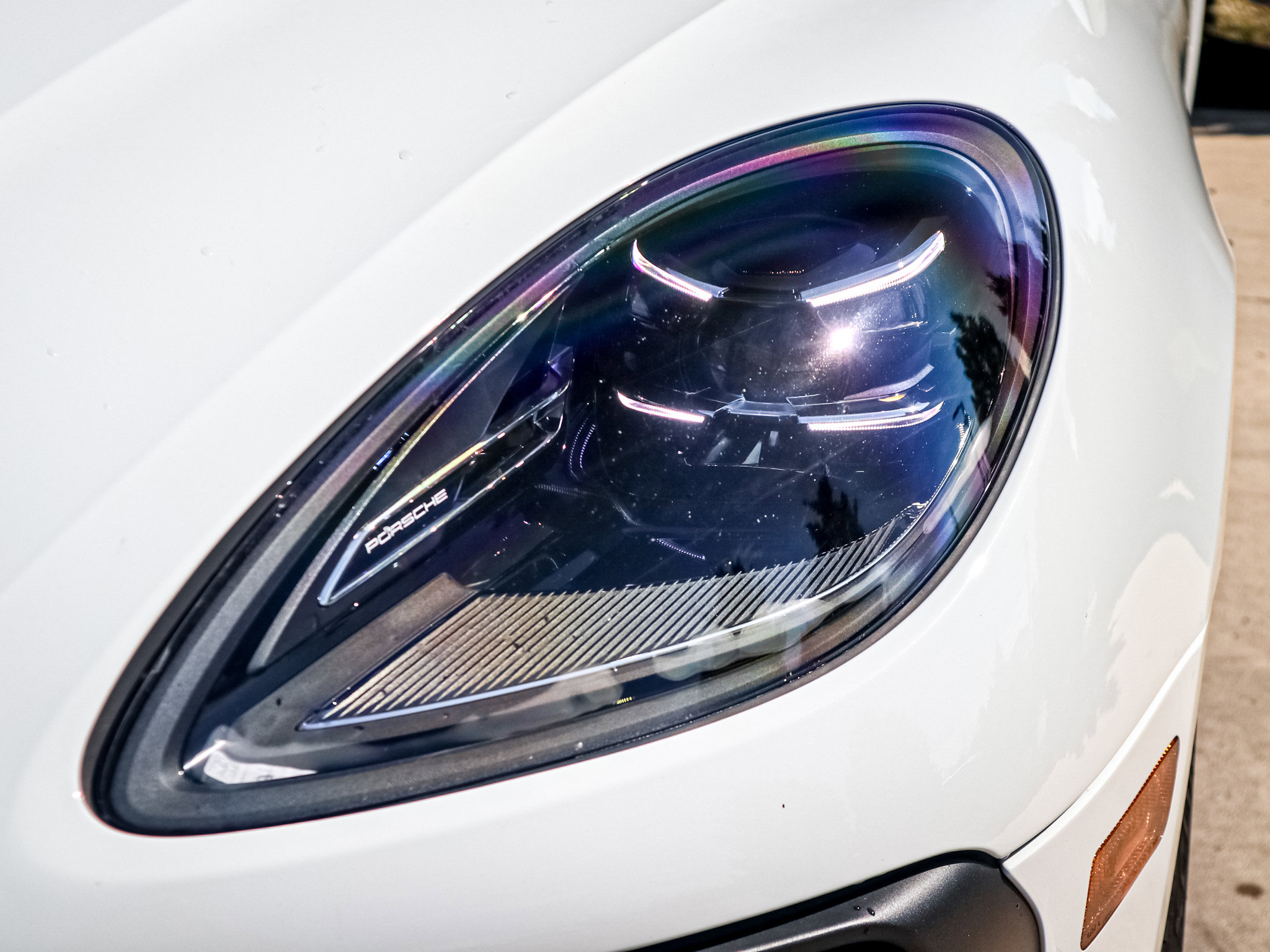 Used 2024 Porsche Macan AWD/4WD image 6