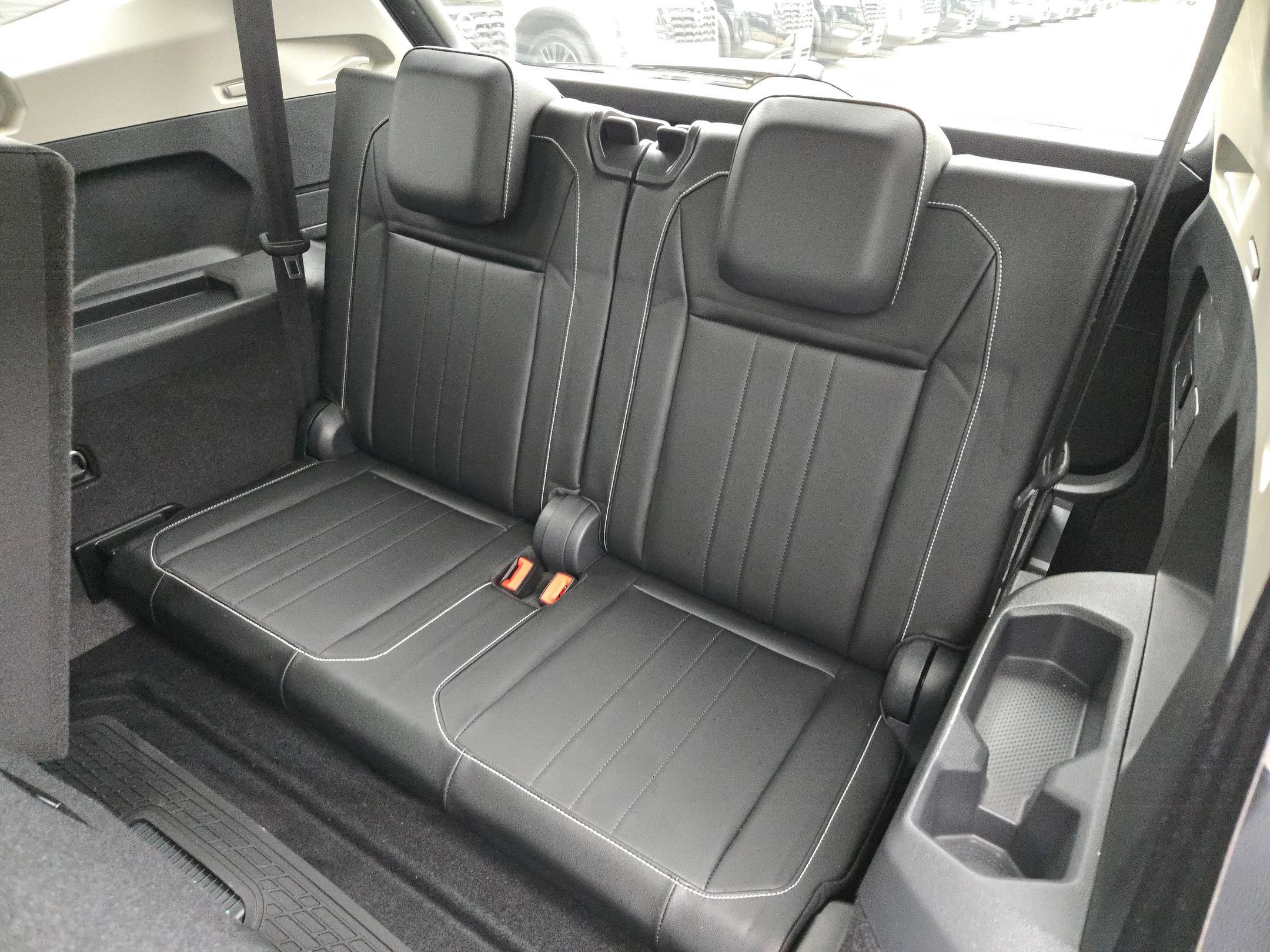 Used 2022 Volkswagen Tiguan SE FWD image 25