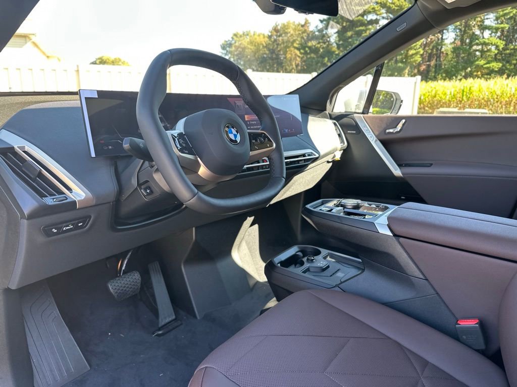 New 2026 BMW iX xDrive45 image 17
