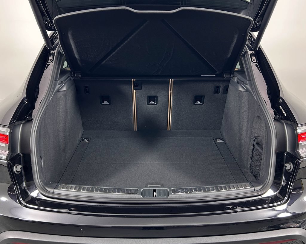 New 2026 Porsche Macan AWD/4WD image 29