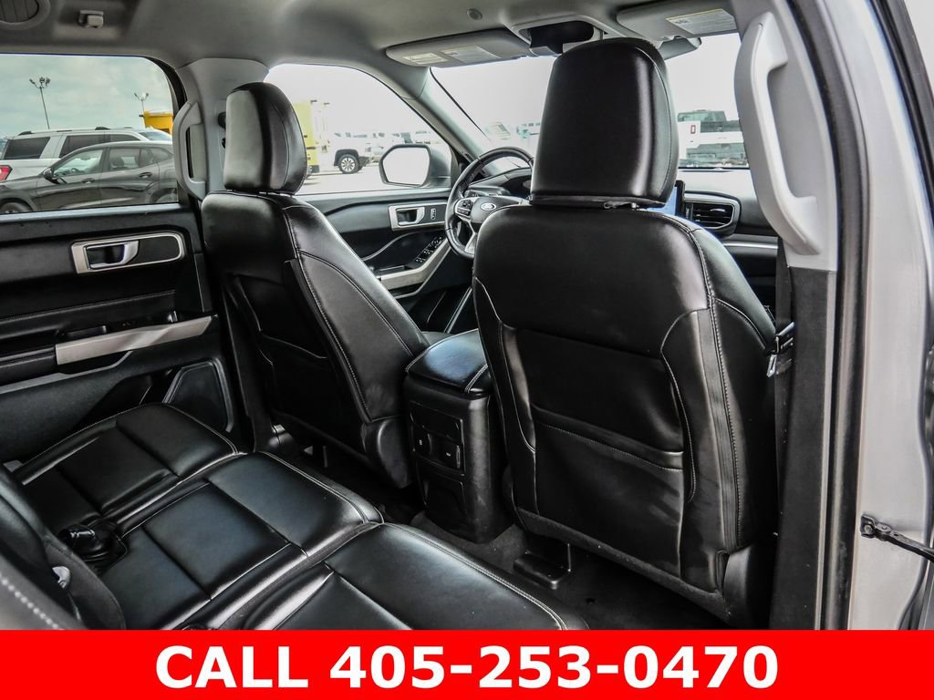 Used 2023 Ford Explorer XLT w/ Equipment Group 202A AWD/4WD image 21