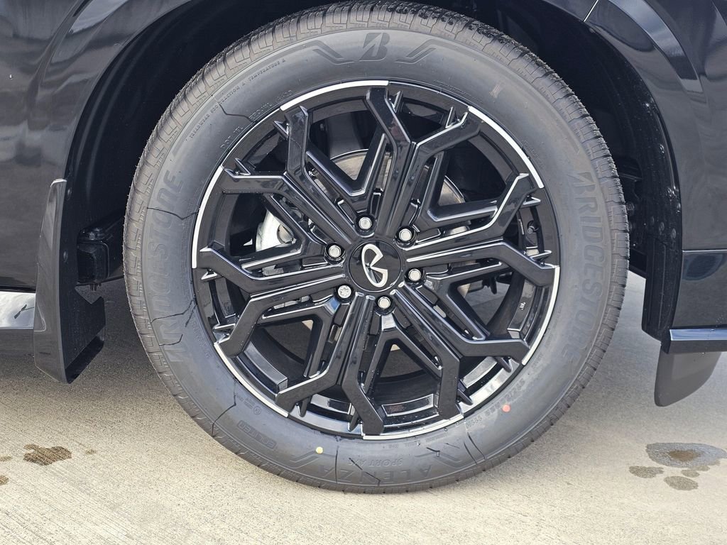 New 2026 INFINITI QX80 4WD image 9