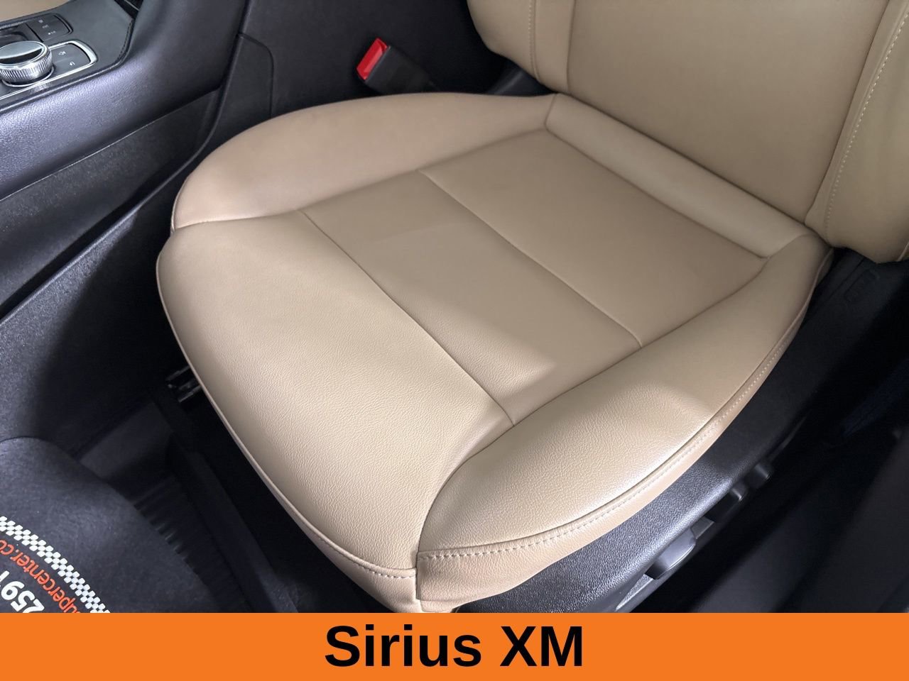 Used 2024 Cadillac XT4 Luxury w/ Cold Weather Package image 12