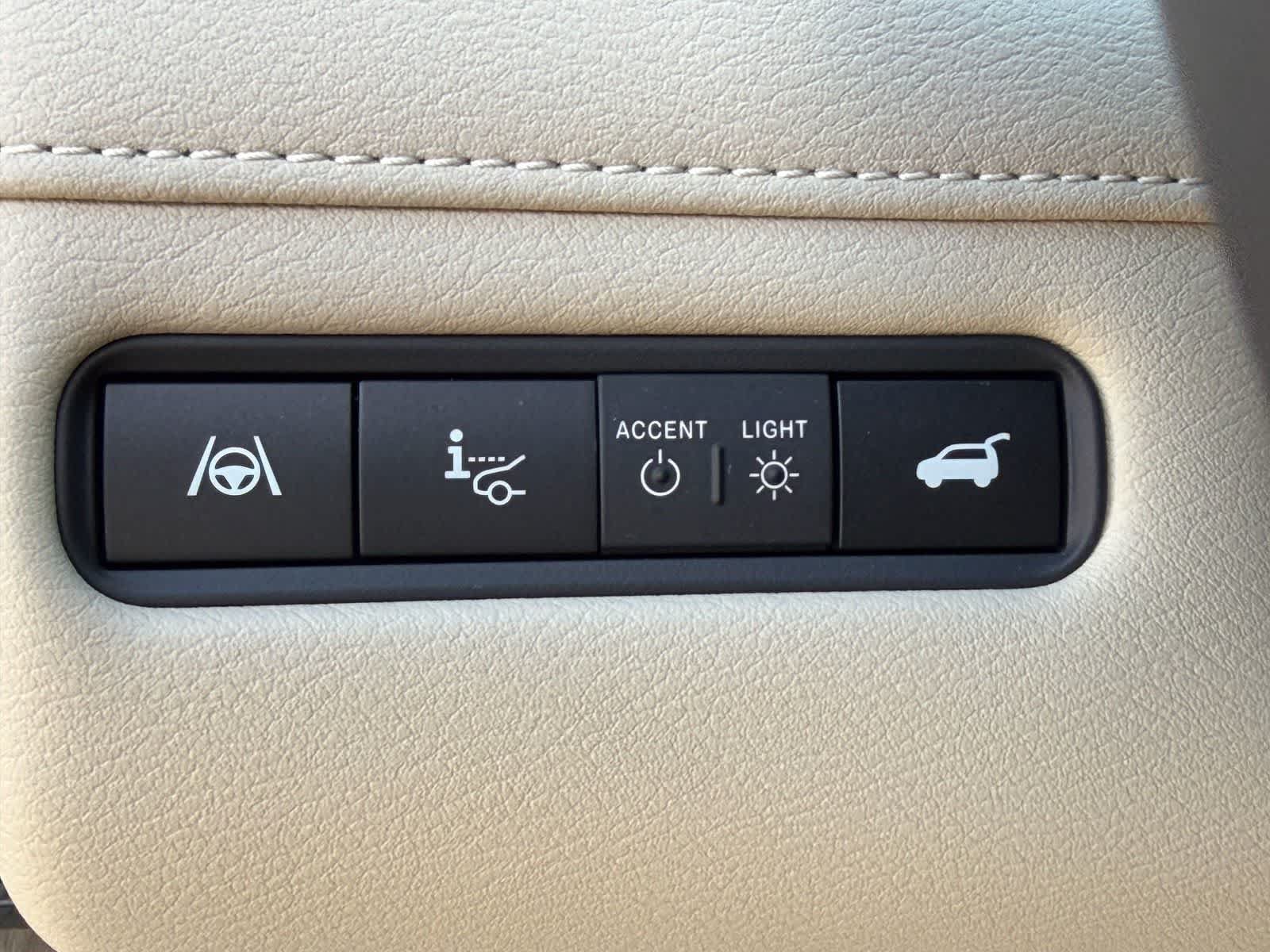 Certified 2026 Nissan Armada Platinum Reserve AWD/4WD image 27