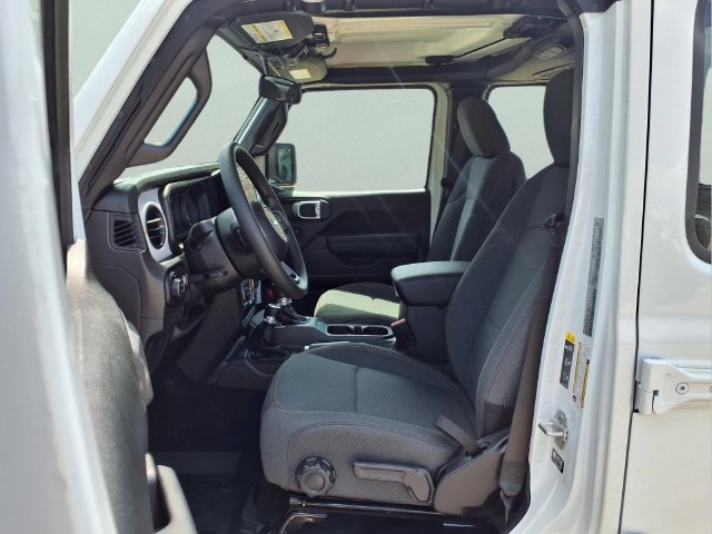 New 2026 Jeep Gladiator Sport AWD/4WD image 16