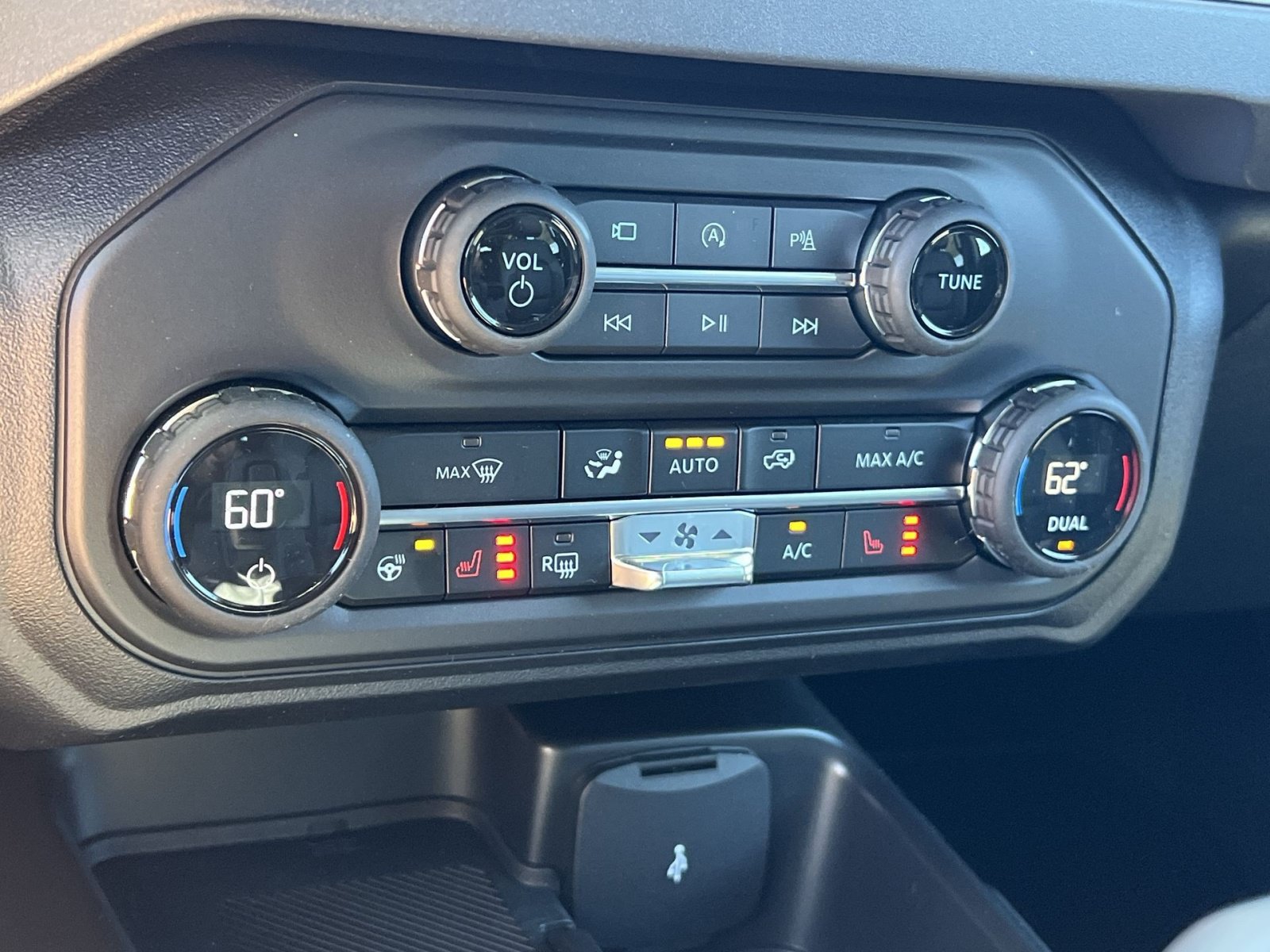 New 2026 Ford Bronco Outer Banks AWD/4WD image 21