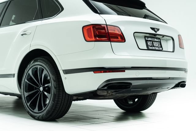 Used 2018 Bentley Bentayga Onyx Edition AWD/4WD image 20