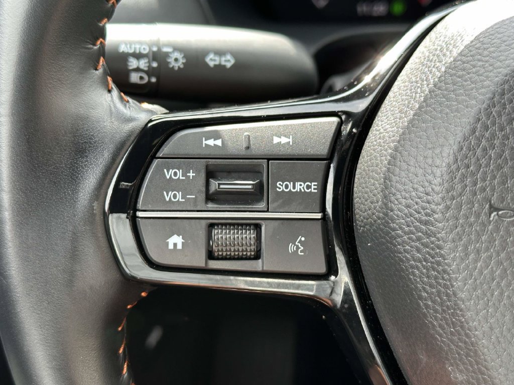 Certified 2025 Honda HR-V Sport image 17