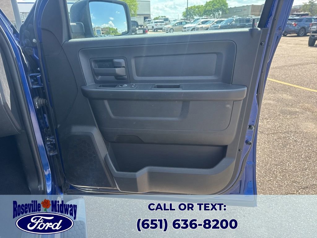 Used 2017 RAM 1500 ST AWD/4WD image 32