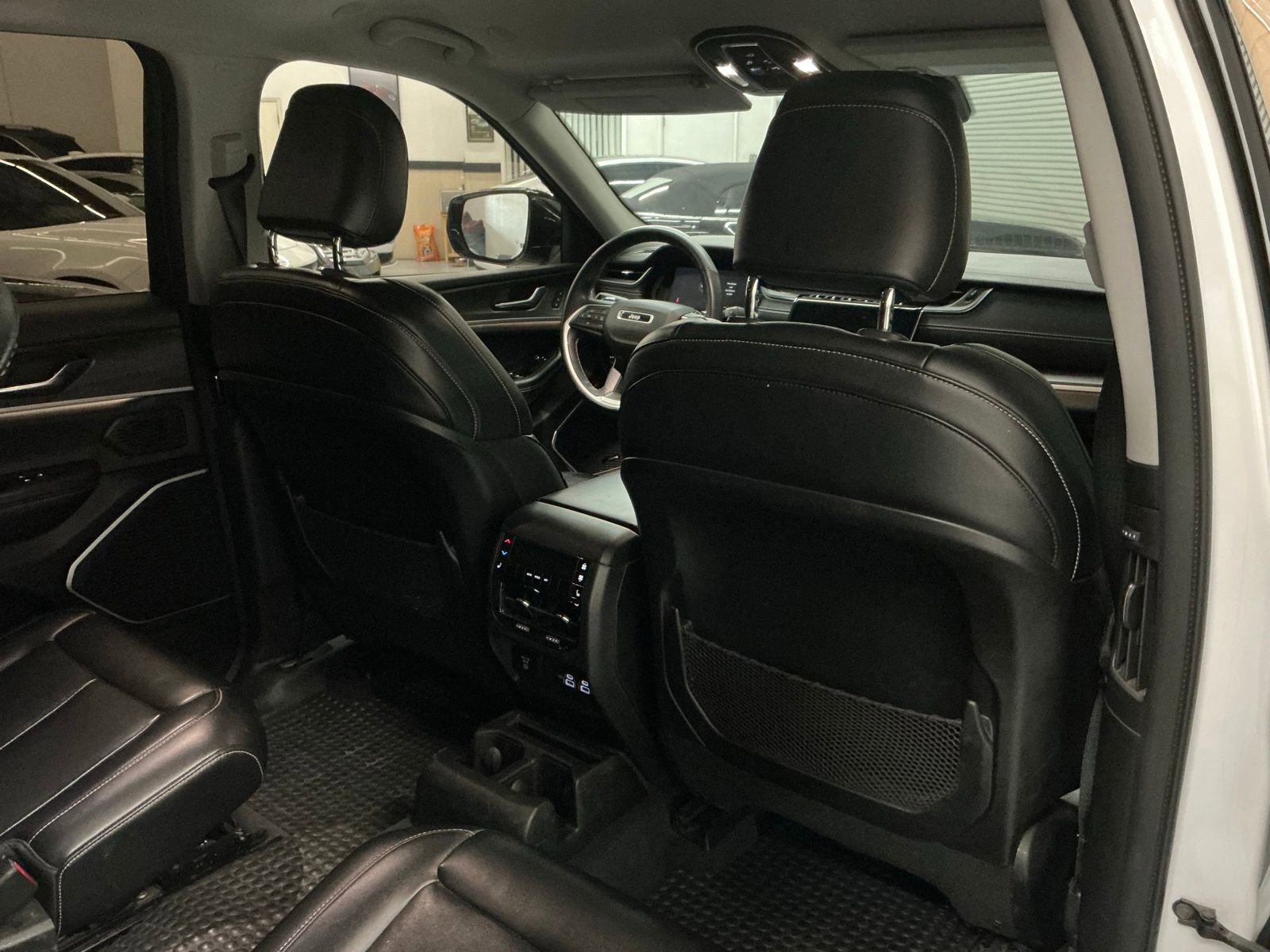 Used 2021 Jeep Grand Cherokee L Limited w/ MOPAR Finishing Package image 13