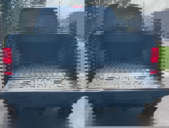 Used 2018 Ford F150 Platinum w/ Technology Package image 9