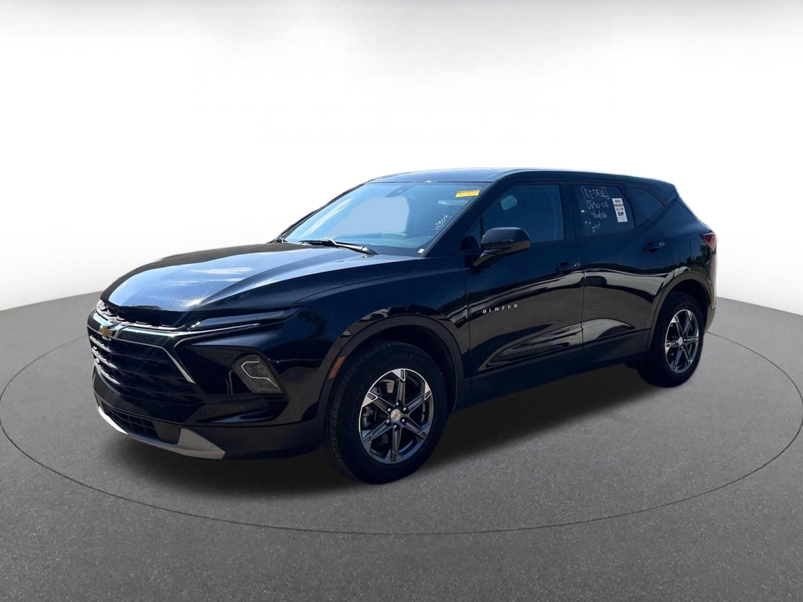Used 2026 Chevrolet Blazer LT FWD image 8