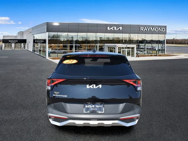 Certified 2023 Kia Sportage LX FWD image 4
