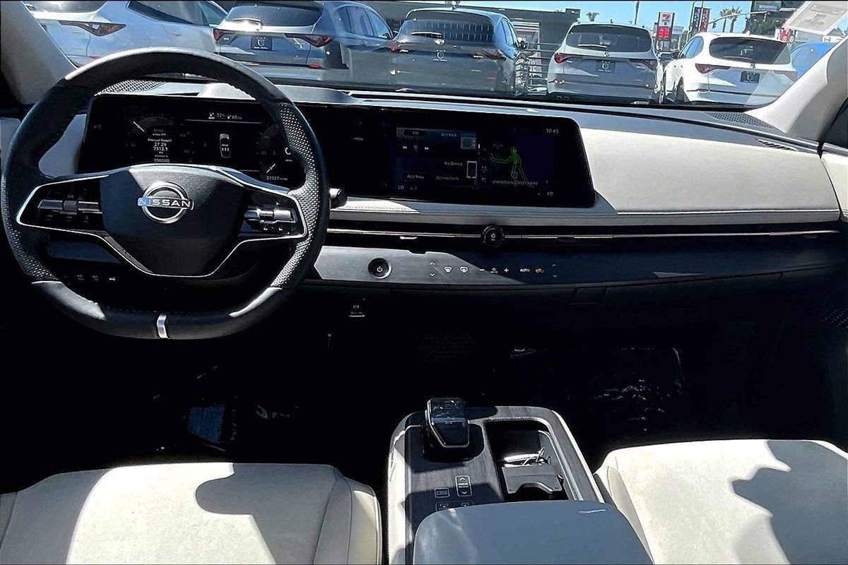Used 2024 Nissan Ariya FWD image 20