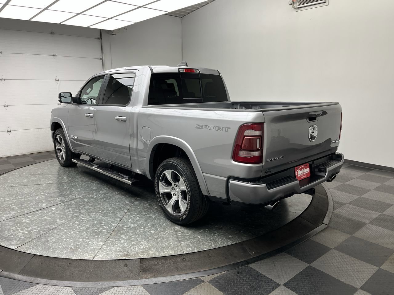 Used 2022 RAM 1500 Laramie w/ Sport Appearance Package AWD/4WD image 2