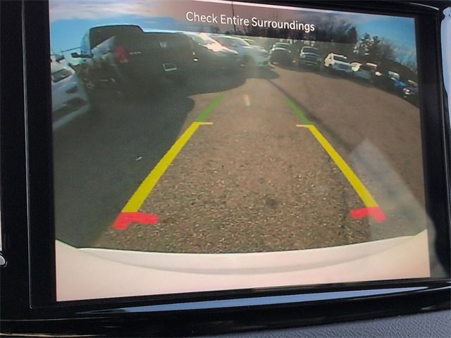 Certified 2024 Chrysler Pacifica Touring-L image 24