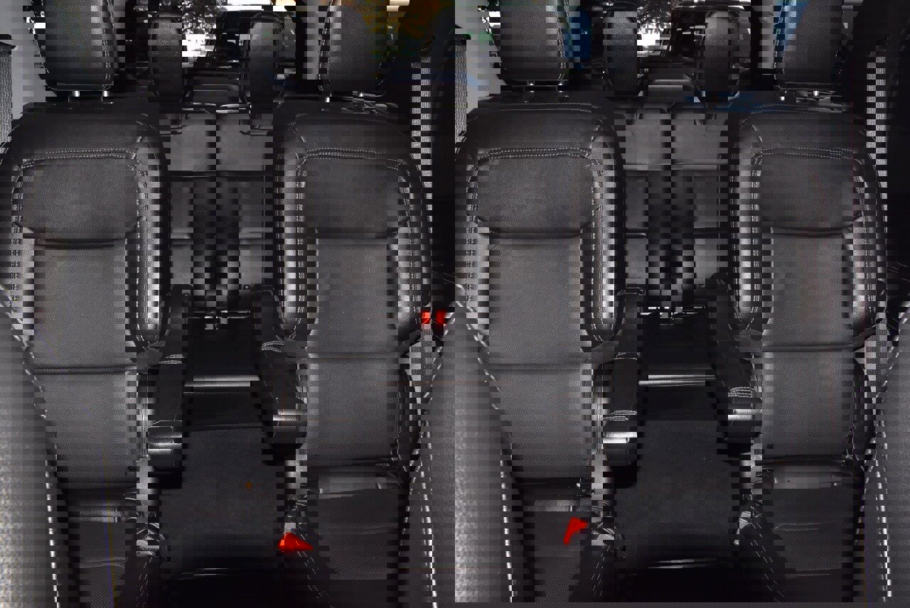 Used 2021 Ford Explorer Limited w/ Equipment Group 301A image 22