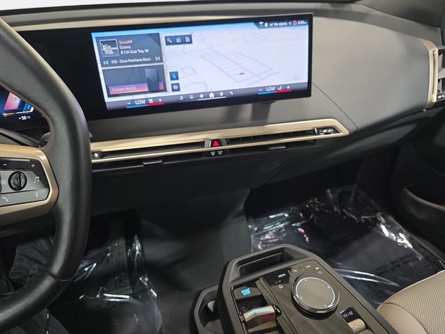 Certified 2025 BMW iX xDrive50 AWD/4WD image 17