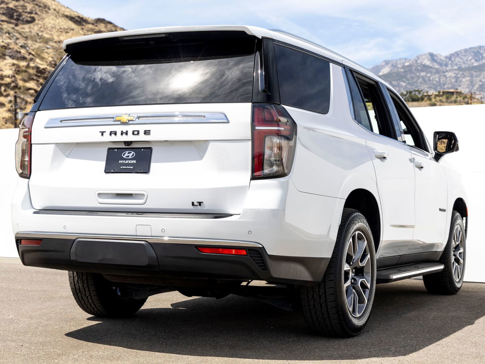 Used 2023 Chevrolet Tahoe LT w/ LT Signature Plus Package image 10
