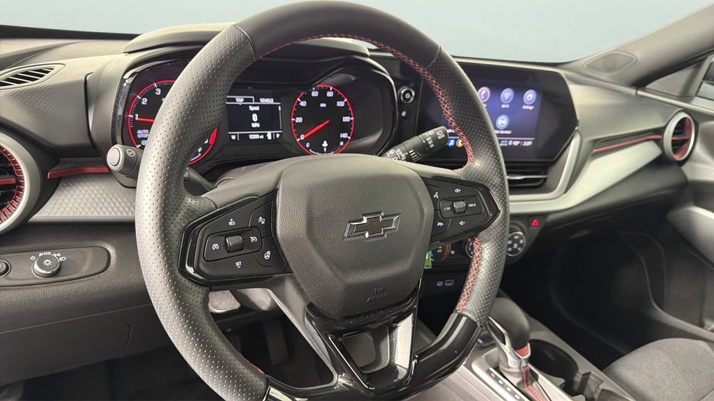 Certified 2024 Chevrolet Trax RS w/ Driver Confidence Package FWD image 22