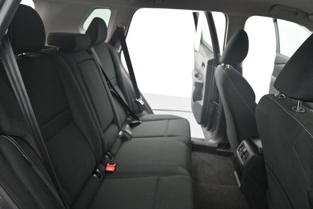 Used 2024 Nissan Rogue S FWD image 14