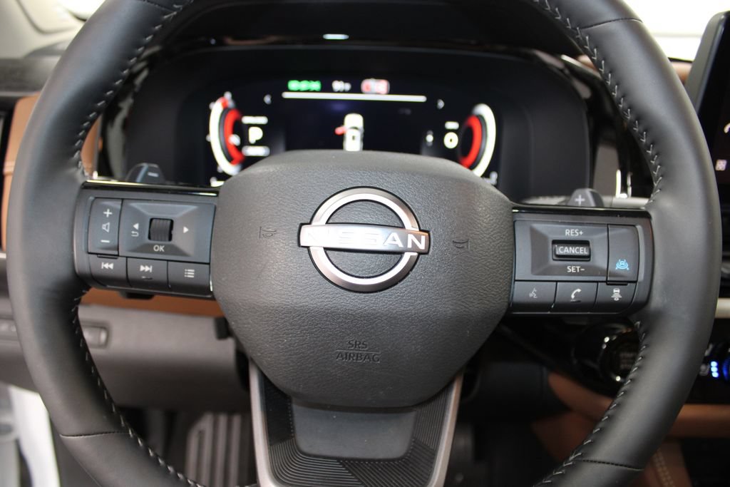 Used 2026 Nissan Pathfinder Platinum AWD/4WD image 28