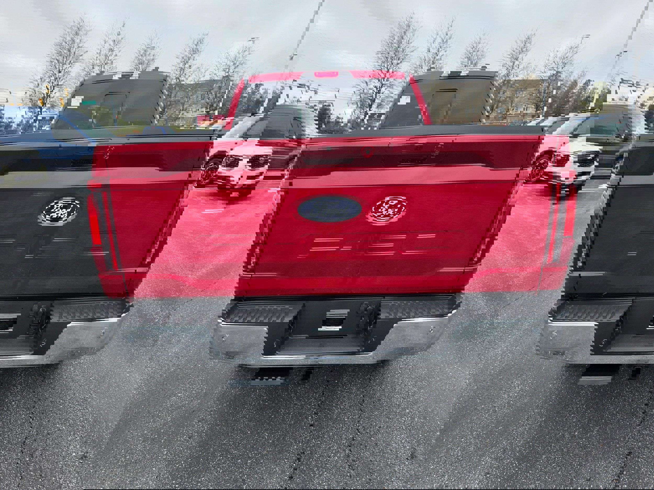 New 2025 Ford F150 Lariat w/ Equipment Group 502A High image 4