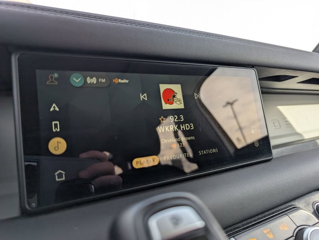 Used 2024 Land Rover Defender 110 S image 23