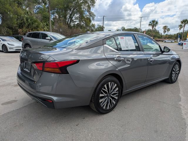 Used 2024 Nissan Altima 2.5 SV FWD image 4