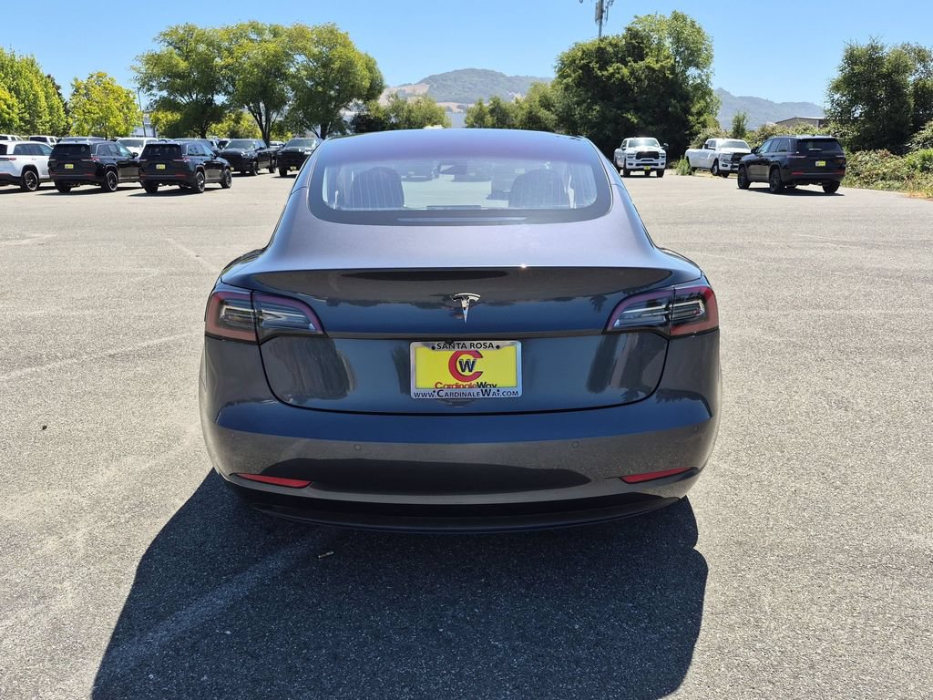 Used 2018 Tesla Model 3 Long Range RWD image 4