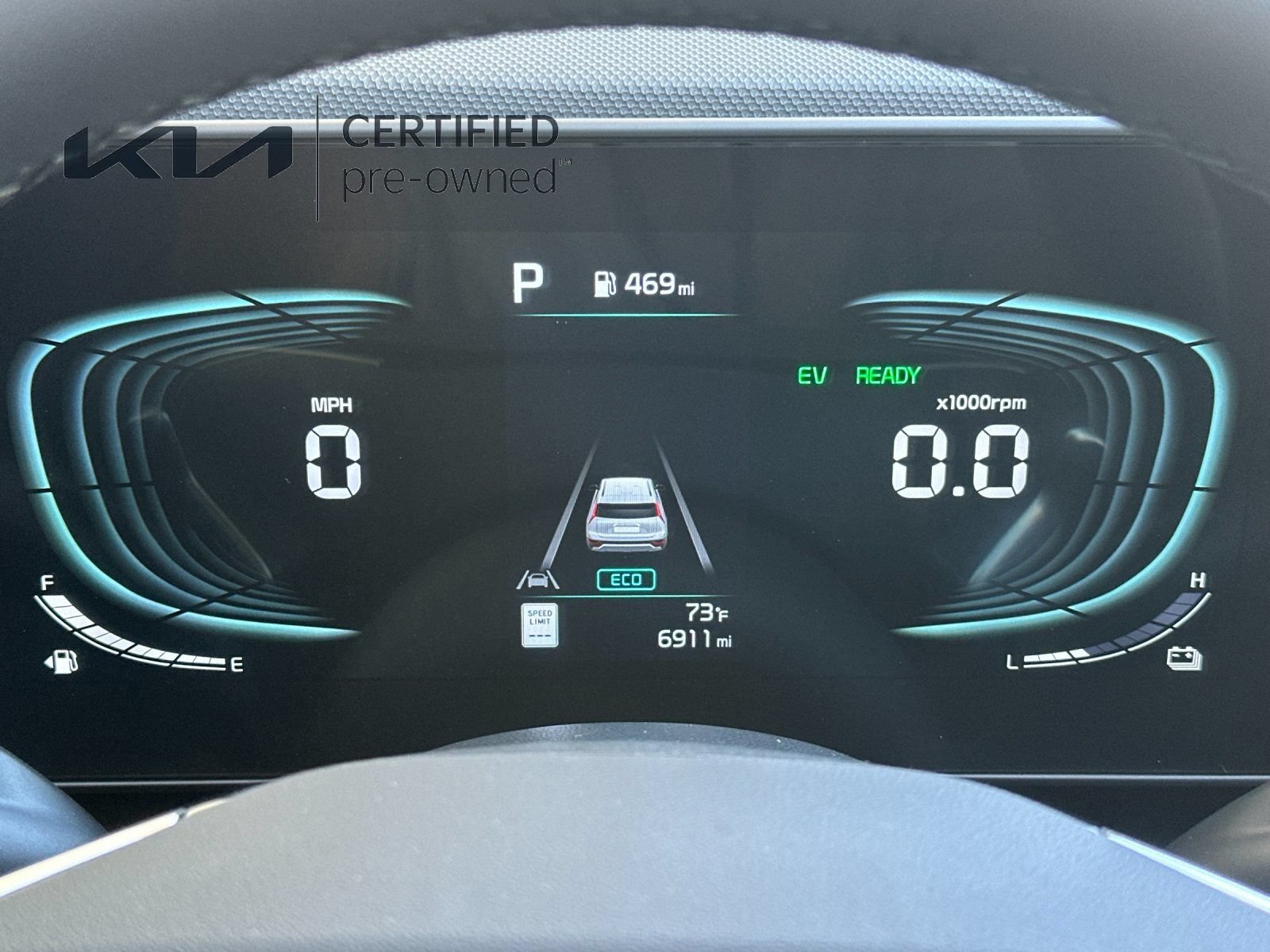 Certified 2025 Kia Niro EX Touring FWD image 26