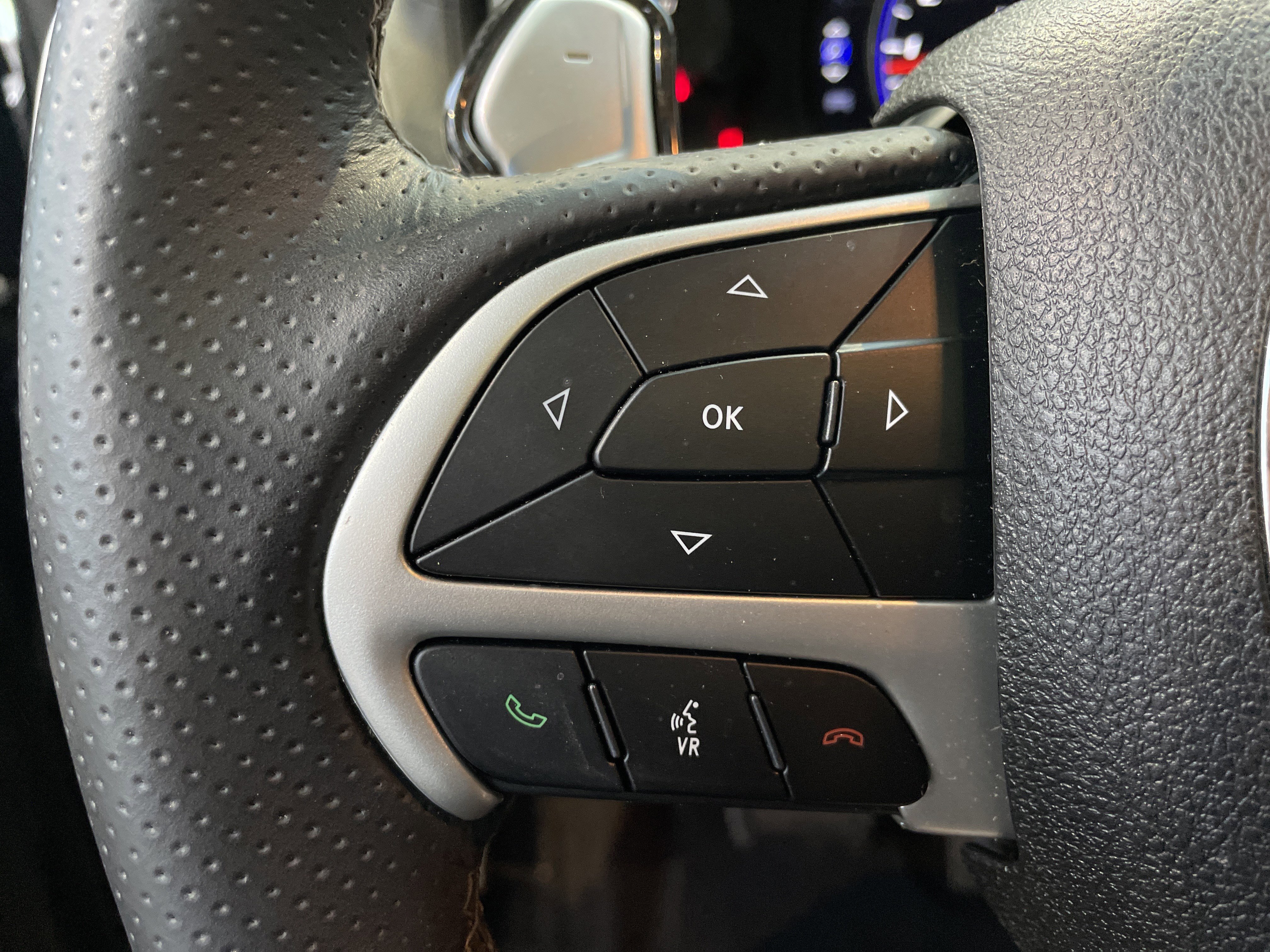 Used 2018 Jeep Grand Cherokee SRT AWD/4WD image 20