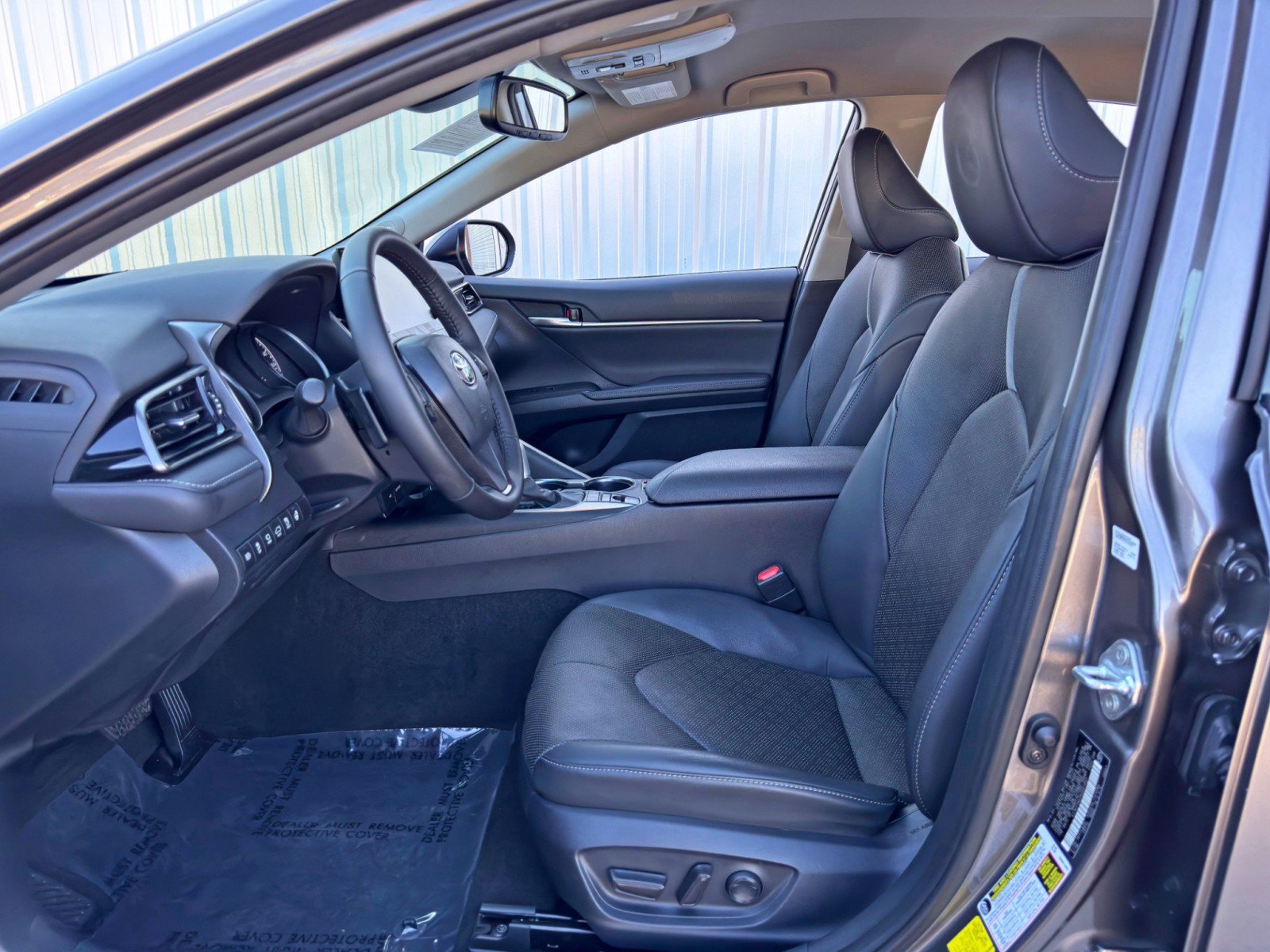 Used 2024 Toyota Camry XSE w/ Navigation Package image 14