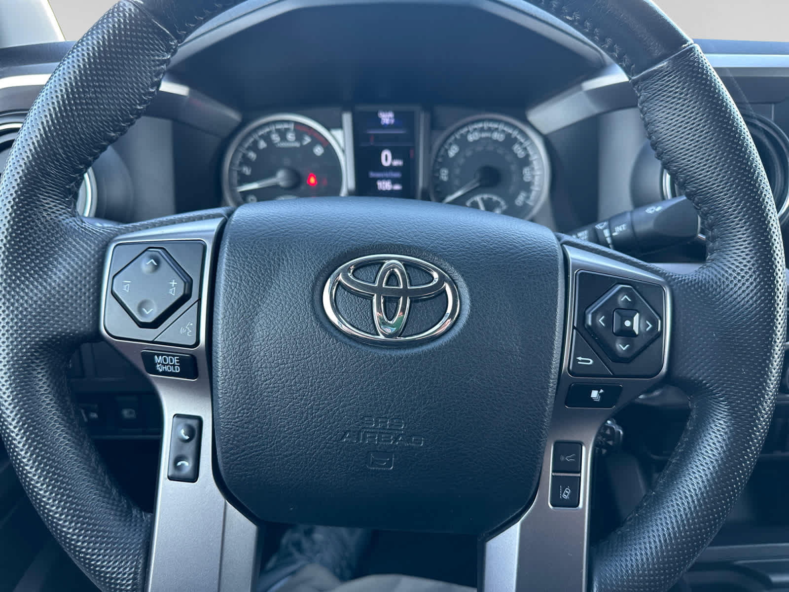 Used 2023 Toyota Tacoma SR5 AWD/4WD image 13