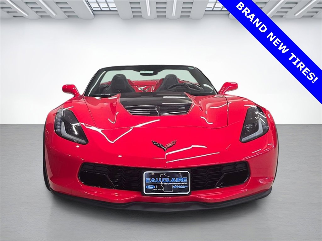 Used 2015 Chevrolet Corvette Z06 w/ 3LZ Preferred Equipment Group image 2
