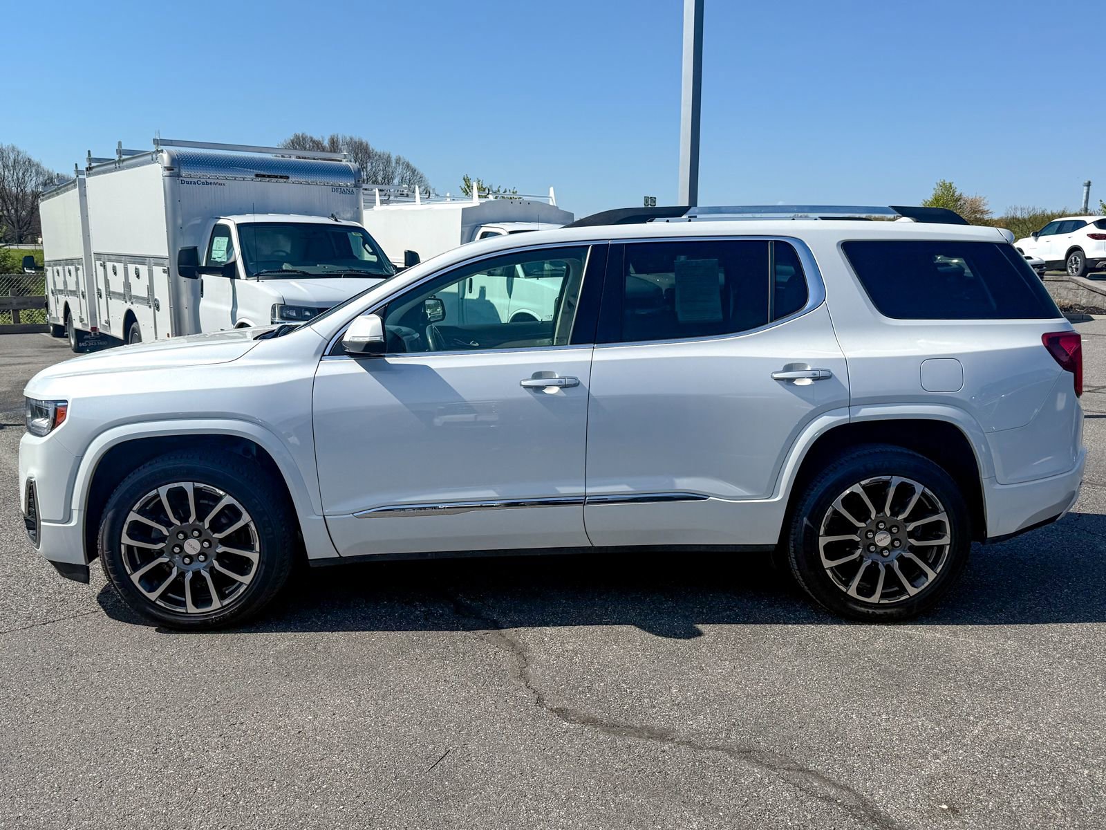 Used 2020 GMC Acadia Denali w/ Technology Package AWD/4WD image 4